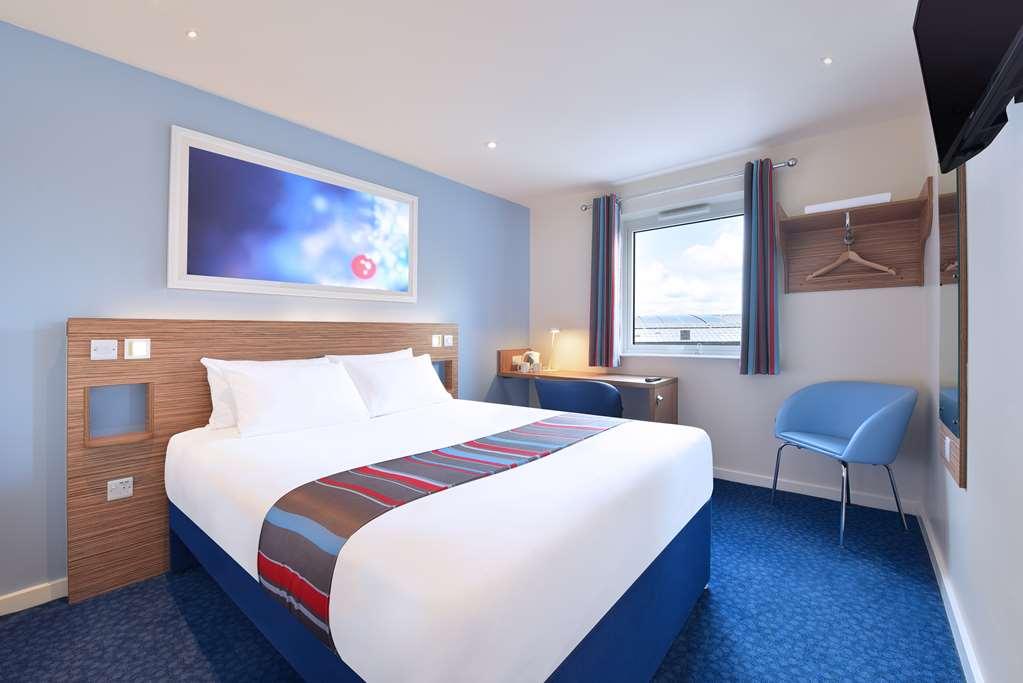 Travelodge Cameron Toll Hotel Edinburgh Room photo