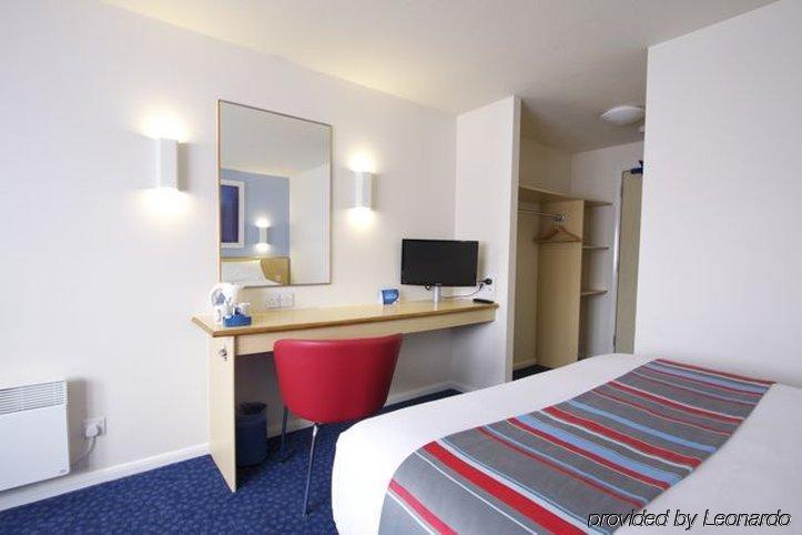 Travelodge Cameron Toll Hotel Edinburgh Exterior photo