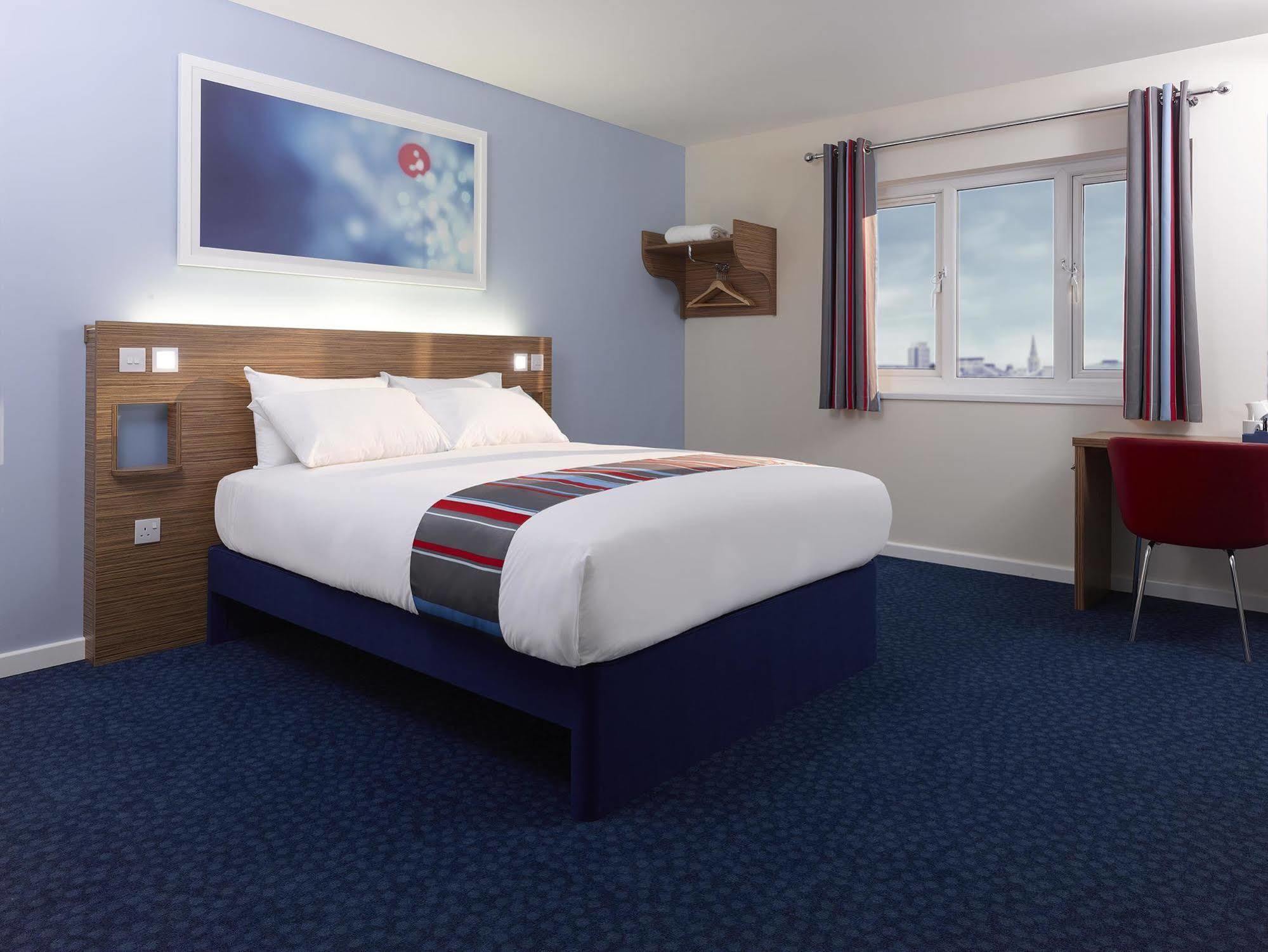 Travelodge Cameron Toll Hotel Edinburgh Exterior photo