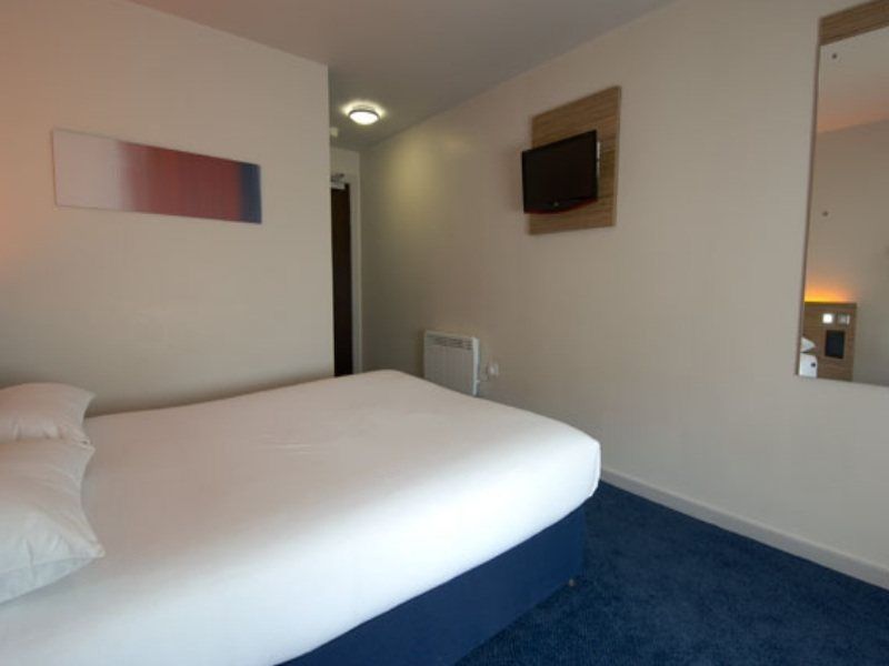 Travelodge Cameron Toll Hotel Edinburgh Exterior photo