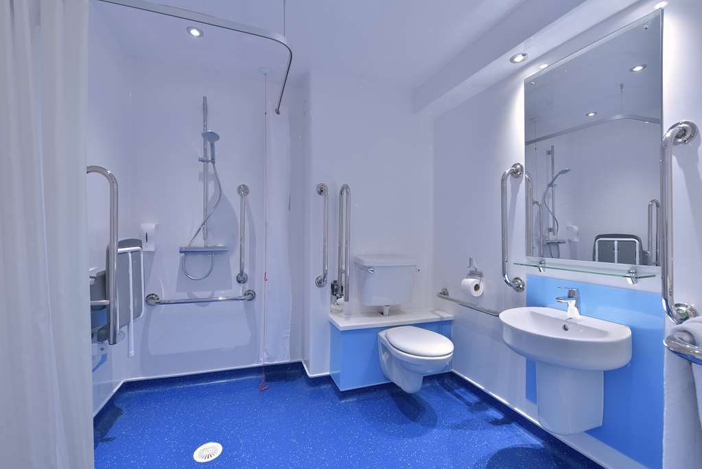 Travelodge Cameron Toll Hotel Edinburgh Room photo